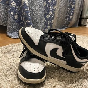 Nike Women’s Dunk Low Pandas